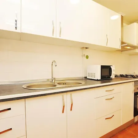 Homeholidaysrentals Happiness Apartment *