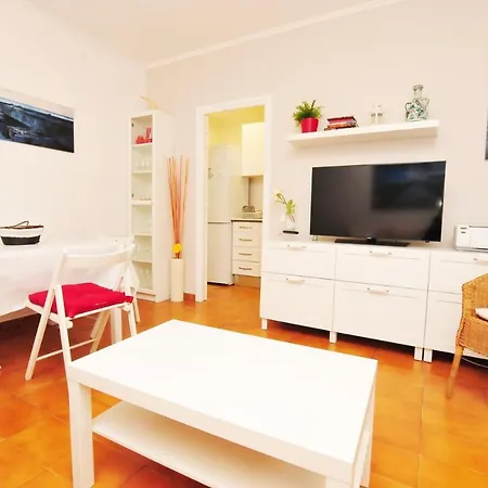 Homeholidaysrentals Happiness Apartmán *